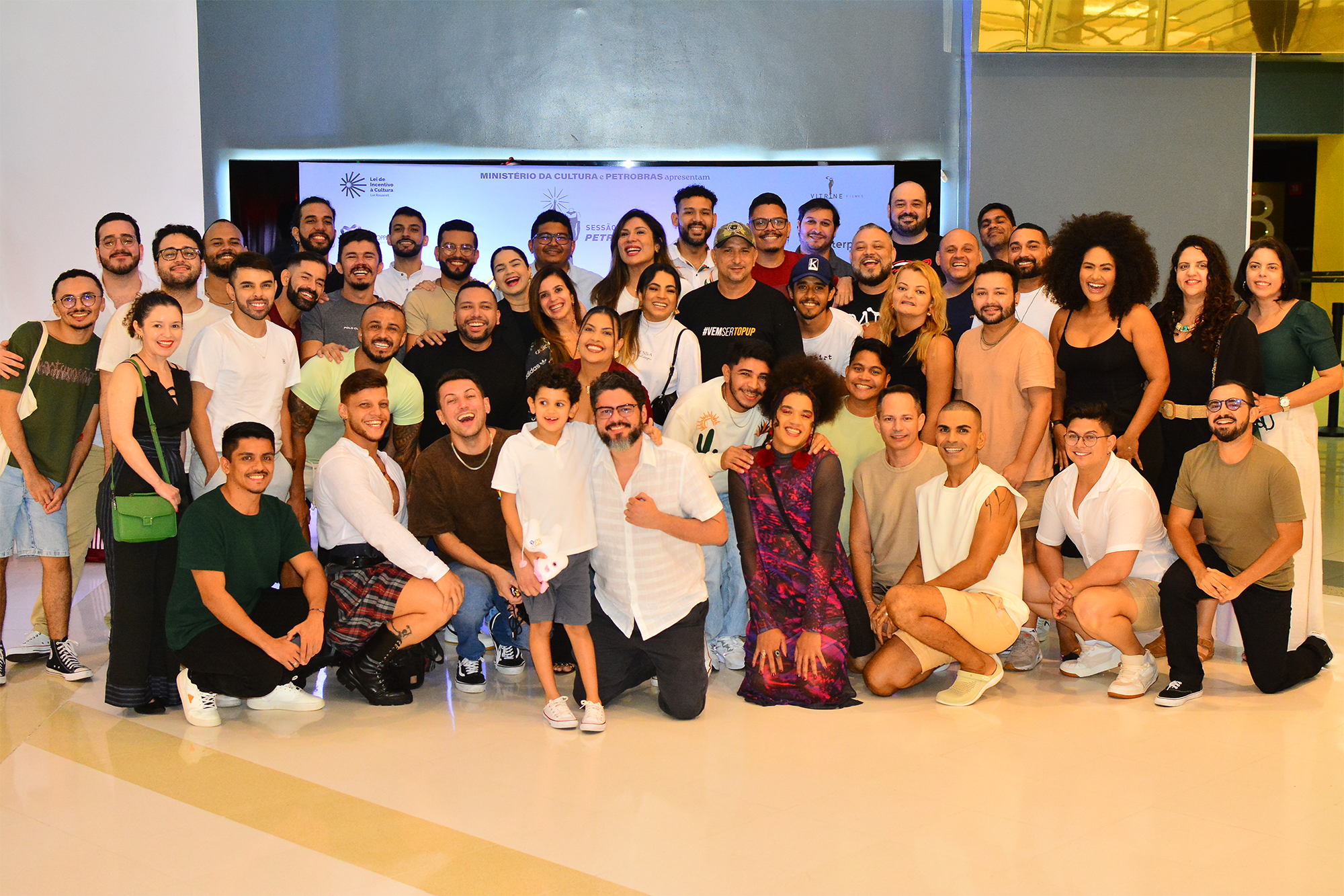 Allan Deberton e elenco brilham em Noite Especial de “O Melhor Amigo” no Centerplex Cinemas