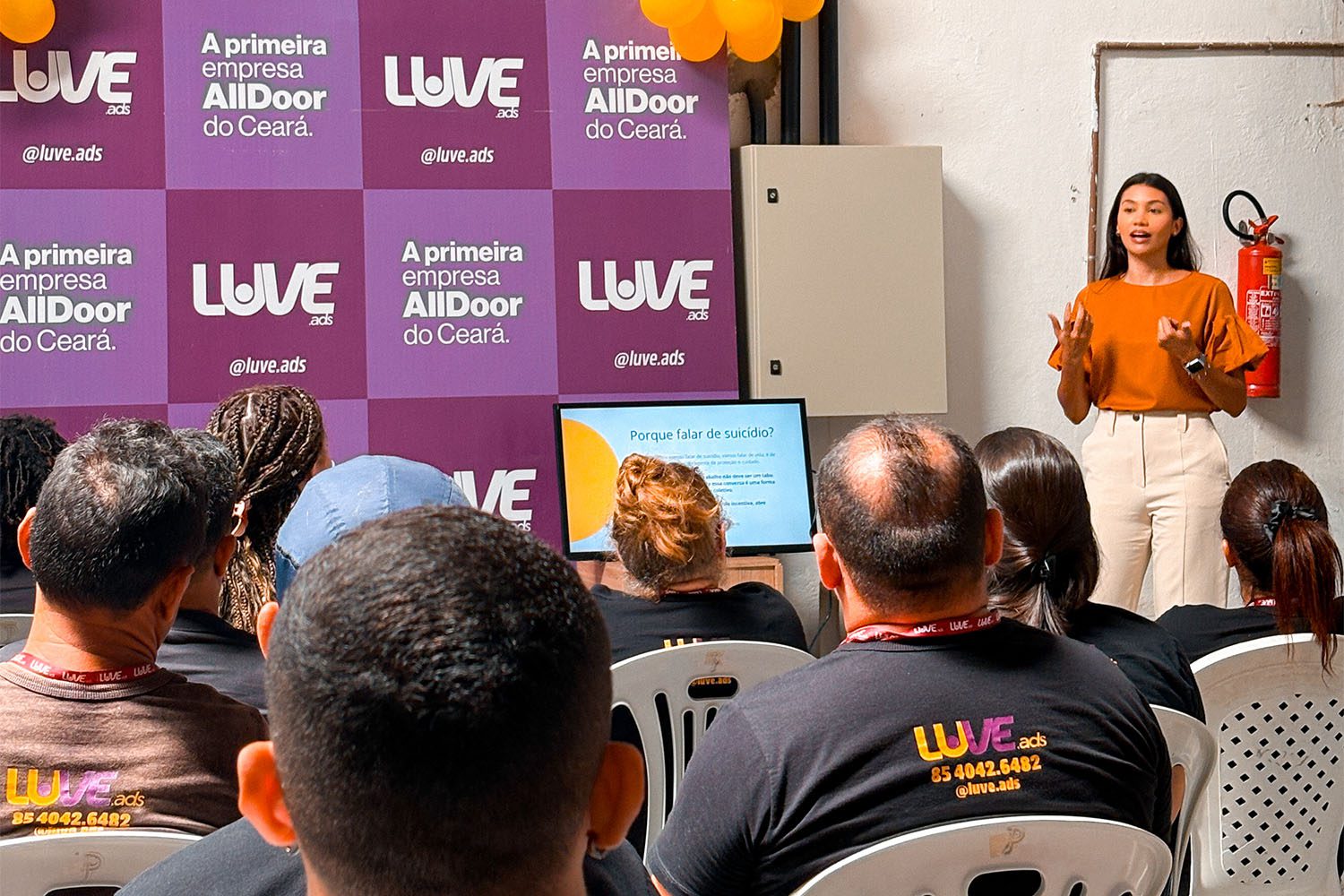 Psicóloga Isabelle Sousa fala sobre saúde mental no trabalho em palestra na Luve.ads