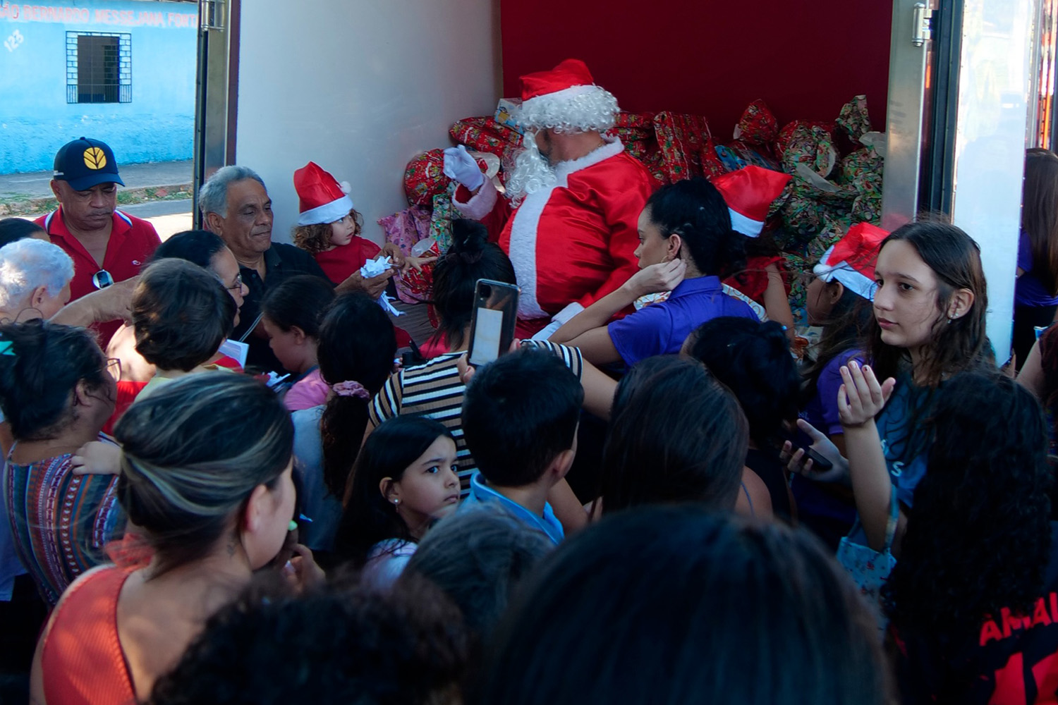Puro.Açaí promove o “Natal Solidário” para transformar a vida de mais de 300 crianças