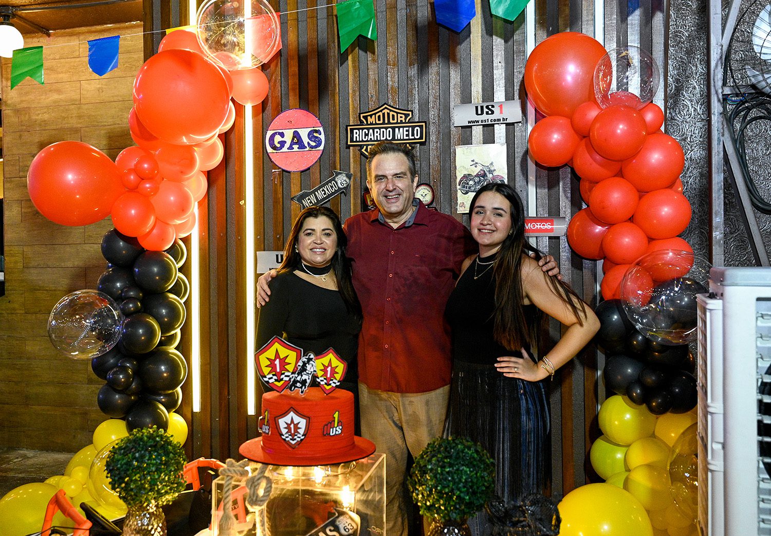 Empresário Ricardo Melo celebra trajetória de vida e empreendedorismo em evento na Espetaria Food Square
